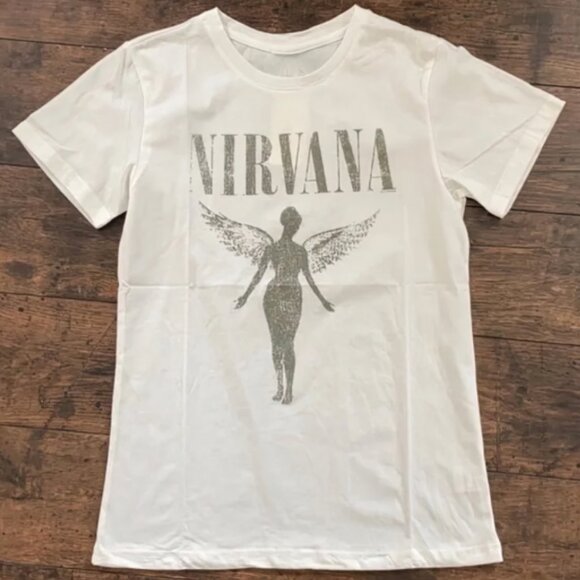 Gildan Tops - 90's Nirvana Angel Tour Concert Band Graphic Vintage Tee Shirt White Top Unisex